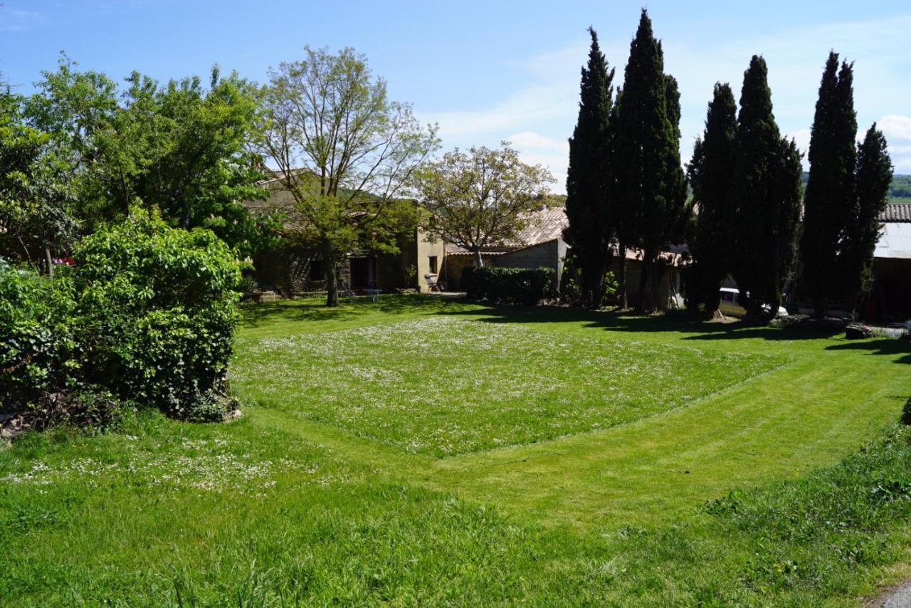 La Petite Maison Dans La Prairie Cassaignes Luaran gambar
