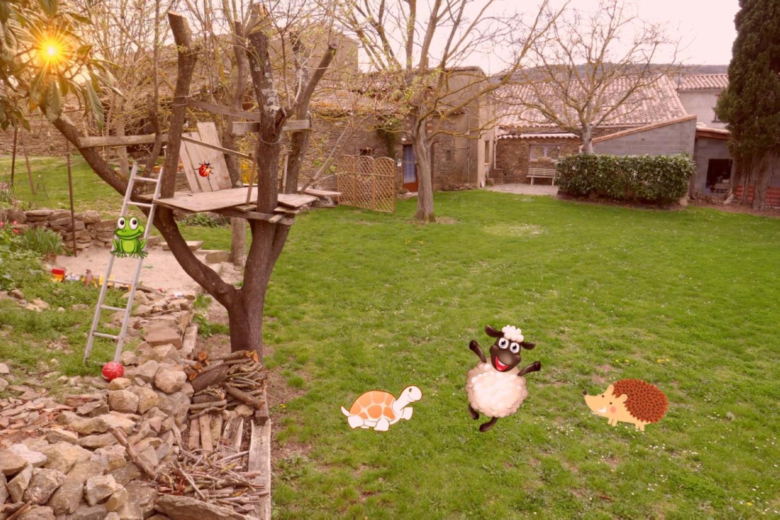 La Petite Maison Dans La Prairie Cassaignes Luaran gambar